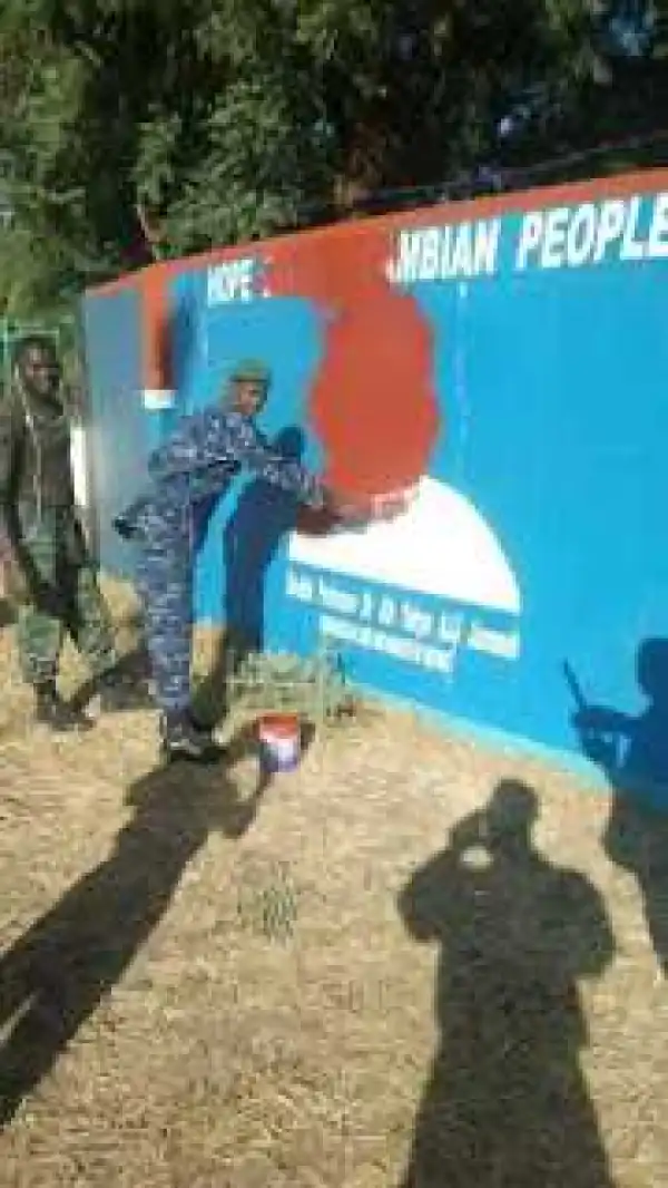 Soldiers Pictured Removing Jammeh